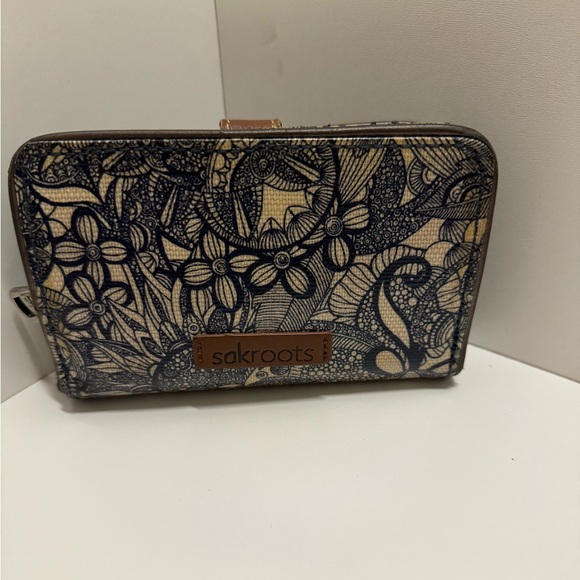 Sakroots Handbags - Sakroots Wallet Navy And White